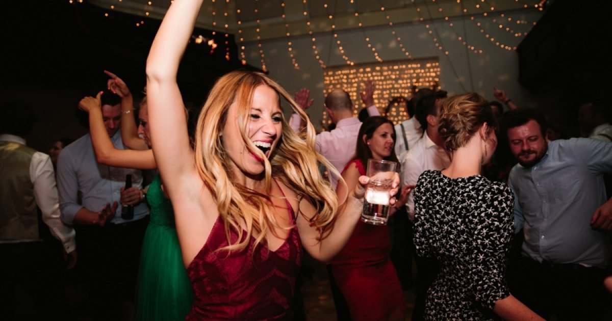 People dancing